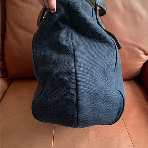 💙🤎Stylish Yves Saint Laurent Navy Canvas and Brown Suede Trim Tote Bag🤎💙 - Picture 5 of 13